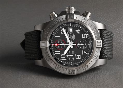 how to wind a Breitling